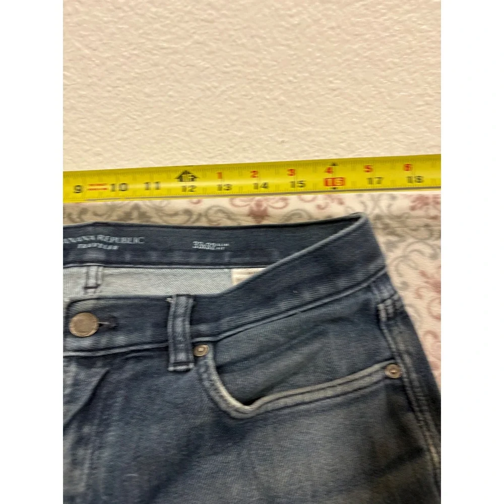 Banana Republic Traveler Slim Fit Jeans Mens 33x32 Dark Wash Distressed Denim